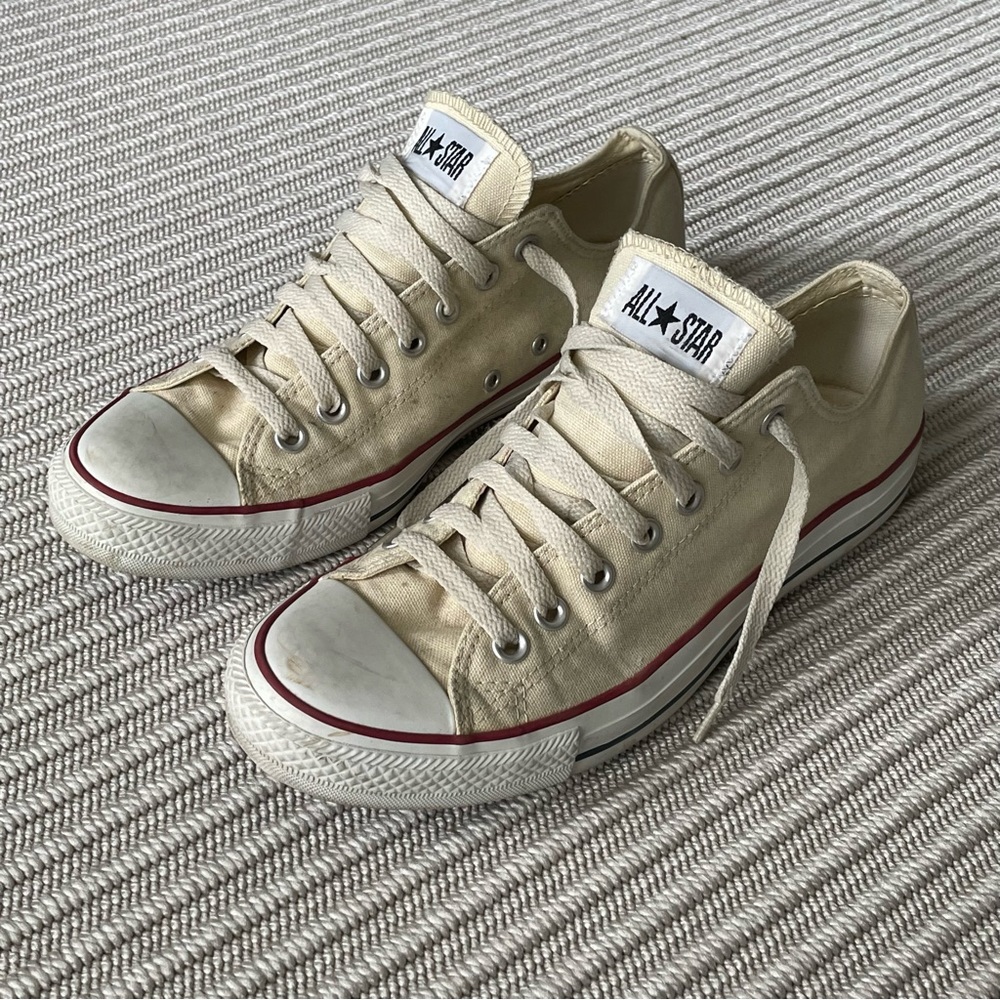 Converse Chuck Taylor All Star Classic - Ivory - Mens 9 / Women 11 - Low Top